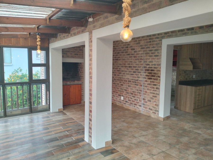 To Let 5 Bedroom Property for Rent in Island View Western Cape